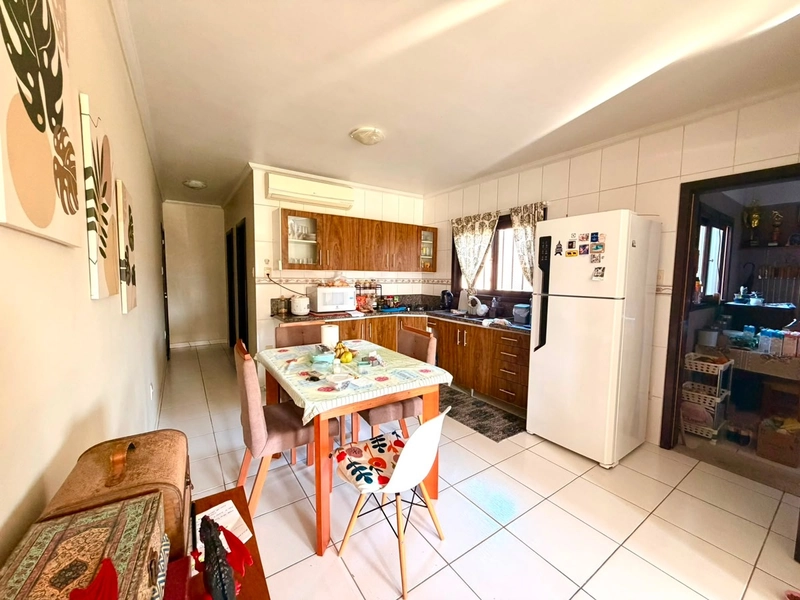 Linda Casa em Atlântida Sul - 3 Dormitórios e Garagem Fechada!: 2ª foto da galeria de imagens do imóvel