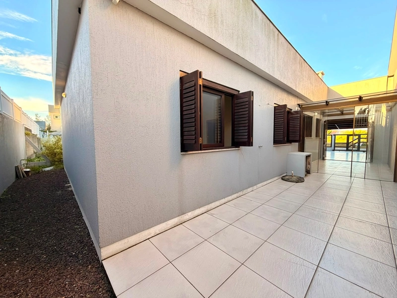 Linda Casa com 4 Dormitórios e Garagem Ampla com Churrasqueira!: 15ª foto da galeria de imagens do imóvel