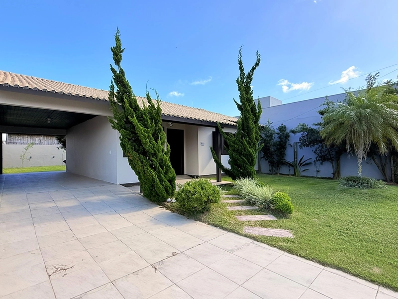 Linda Casa a Venda com Piscina, Espaço Gourmet e Pátio Amplo!: 17ª foto da galeria de imagens do imóvel