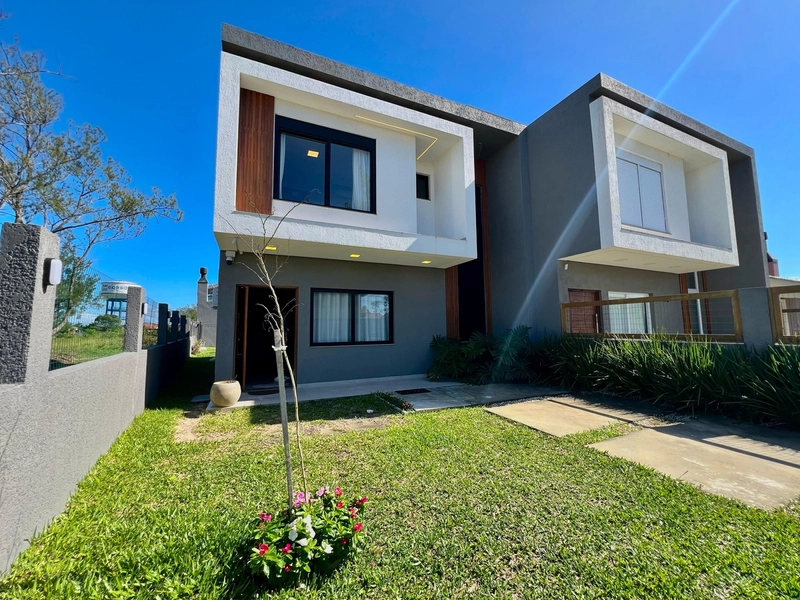Casa à venda em Xangri-lá/RS: 2ª foto da galeria de imagens do imóvel