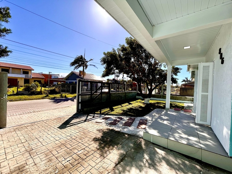 Casa à venda em Rainha do Mar: 2ª foto da galeria de imagens do imóvel
