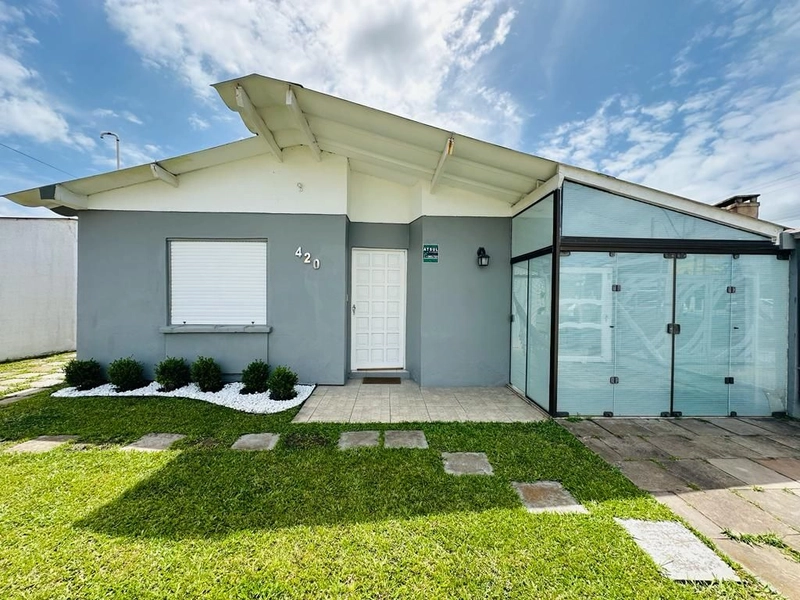 Casa à venda em Atlantida Sul: 1ª foto da galeria de imagens do imóvel