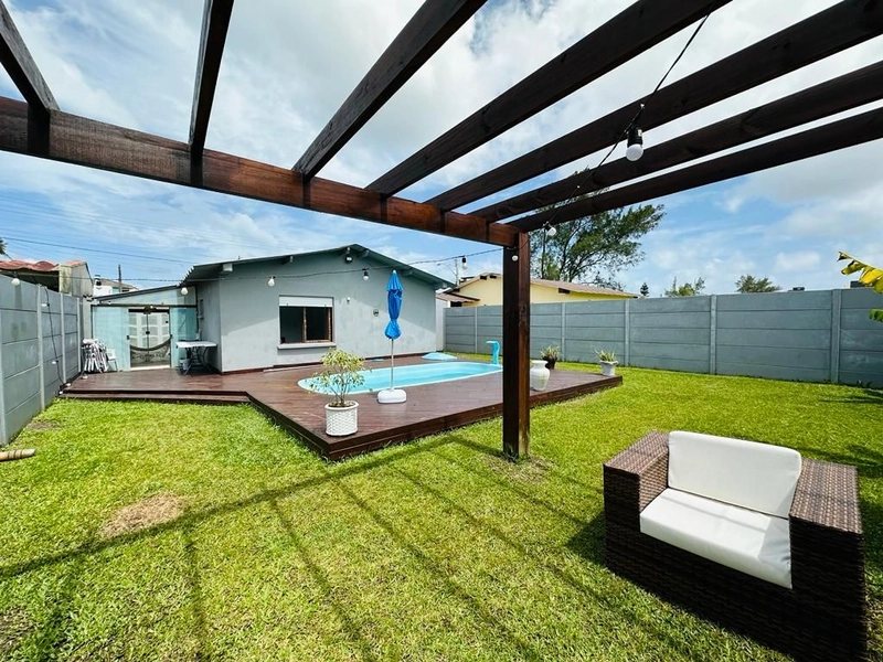 Casa à venda em Atlantida Sul: 16ª foto da galeria de imagens do imóvel