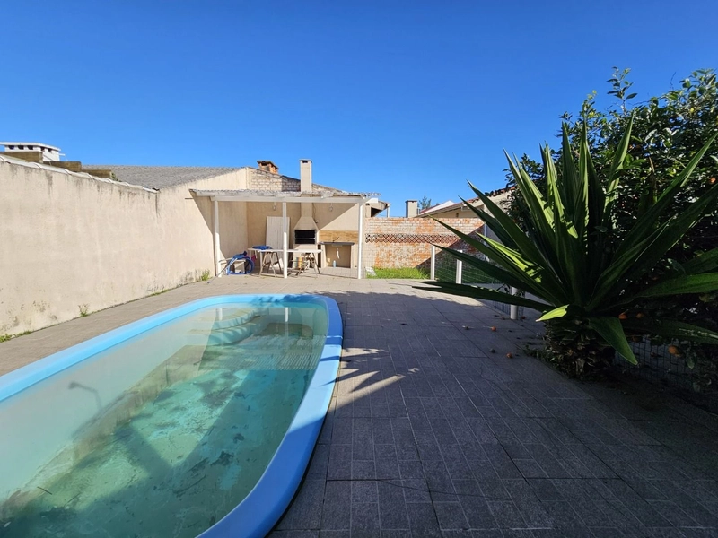 Casa à venda em Atlantida Sul: 11ª foto da galeria de imagens do imóvel