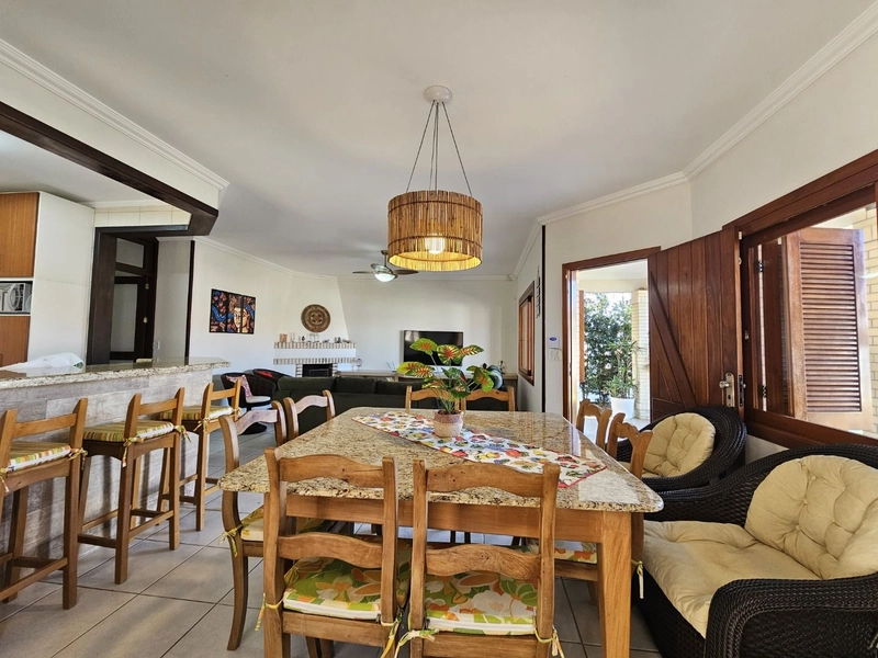 Casa à venda em Atlantida Sul: 5ª foto da galeria de imagens do imóvel
