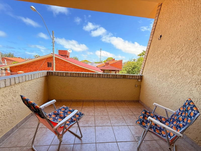 Sobrado à venda em Rainha do Mar com 2 dormitórios!: 2ª foto da galeria de imagens do imóvel