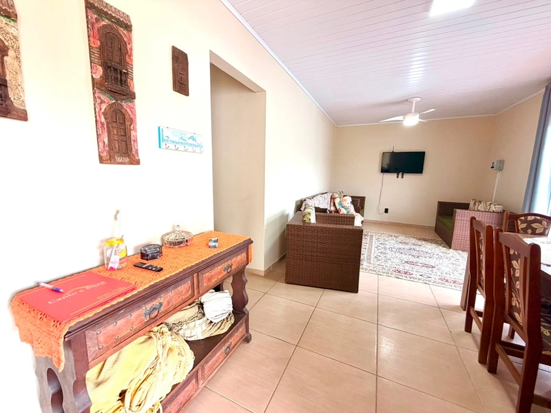 Linda Casa com Piscina, Espaço Gourmet e Amplo Pátio!: 6ª foto da galeria de imagens do imóvel