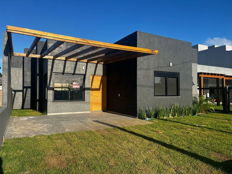 SUA CASA NA PRAIA, NOVIDADE A VENDA !: 1ª foto da galeria de imagens do imóvel