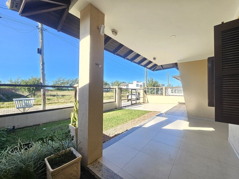 Linda residência mobiliada, em ótima localização no Litoral!: 5ª foto da galeria de imagens do imóvel