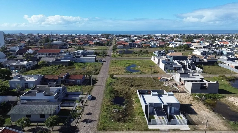 Terreno Atlântida sul! Ótimo preço, boa localização e pertinho do Mar!: 3ª foto da galeria de imagens do imóvel