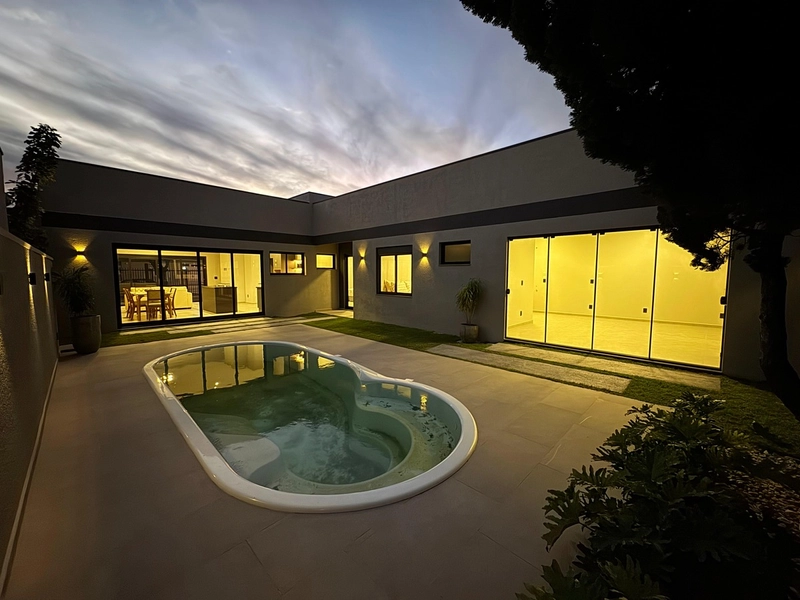 CASA À VENDA – CONFORTO E LAZER PARA SUA FAMÍLIA!