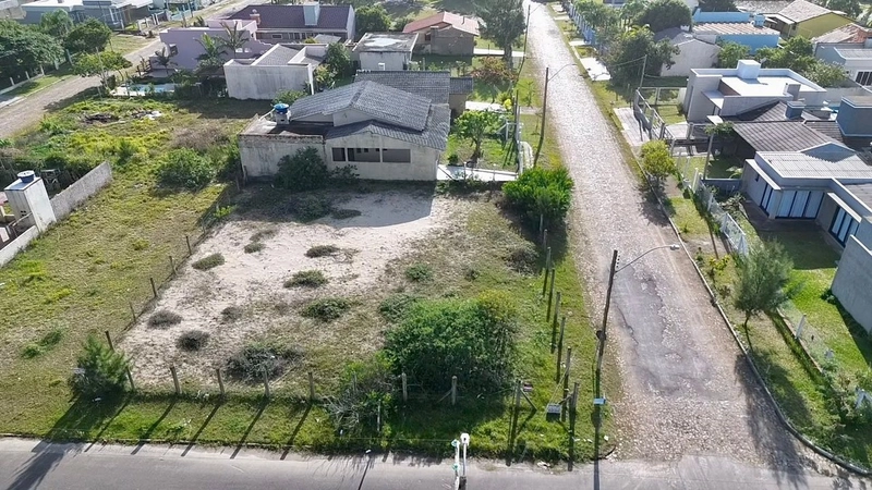 ÓTIMA OPORTUNIDADE, Terreno de Esquina em Mariápolis!: 3ª foto da galeria de imagens do imóvel