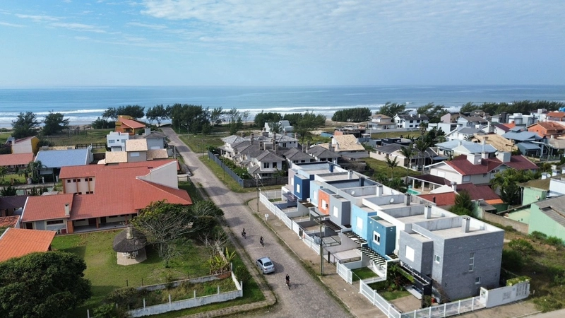 Casa à venda – Completa, charmosa e pronta para morar!: 2ª foto da galeria de imagens do imóvel