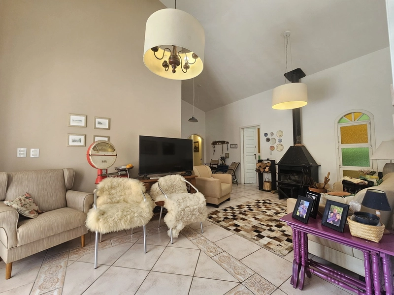 Casa com 2 terrenos - Pertinho do Mar!: 4ª foto da galeria de imagens do imóvel