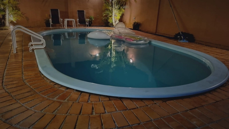 Oportunidade á venda– Casa com piscina e pátio amplo!: 7ª foto da galeria de imagens do imóvel