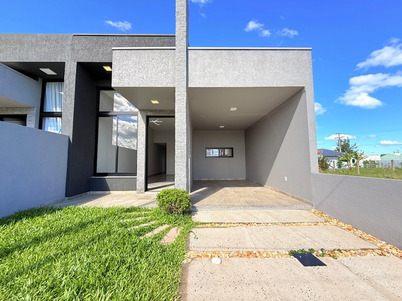 Conforto e Estilo: Geminado com 3 Dormitórios e Churrasqueira: 1ª foto da galeria de imagens do imóvel