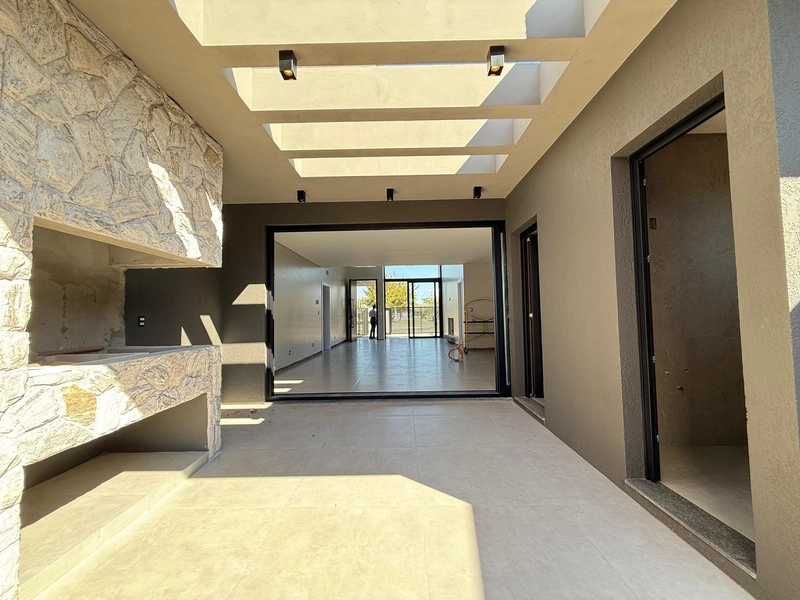 Oportunidade! Casa Charmosa com Localização Privilegiada: 10ª foto da galeria de imagens do imóvel