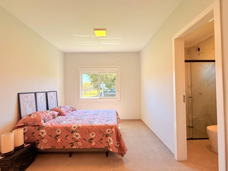 Linda Casa Moderna á Venda, com Duas Suítes e Próximo ao Mar!: 16ª foto da galeria de imagens do imóvel