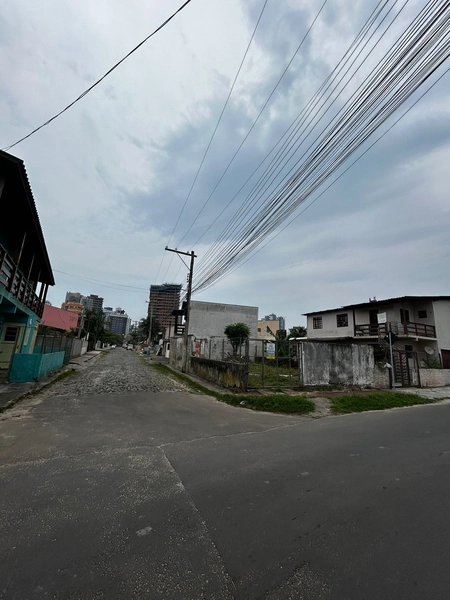 Terreno de esquina em Torres!: 5ª foto da galeria de imagens do imóvel