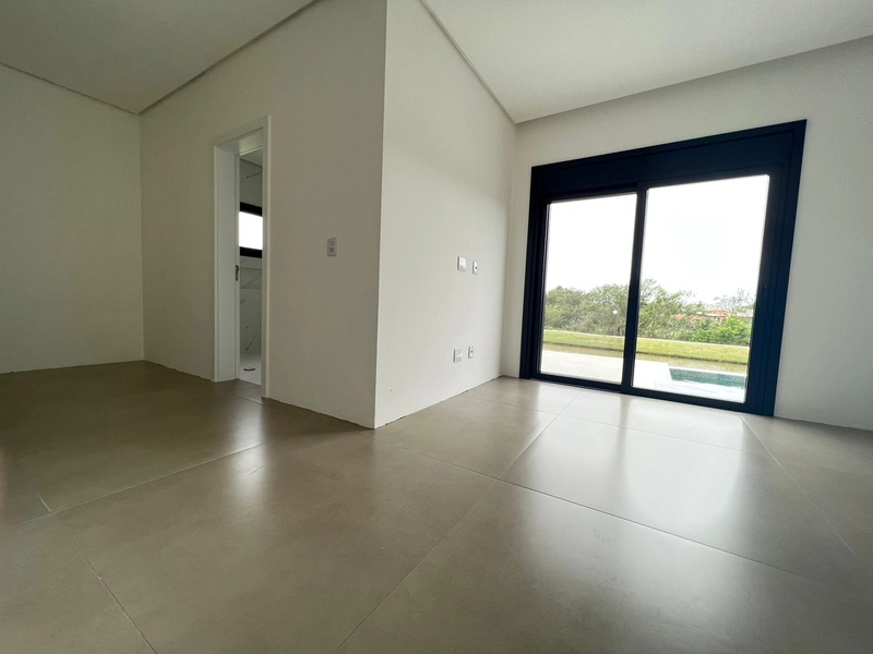 Linda casa em Torres/RS: 4ª foto da galeria de imagens do imóvel