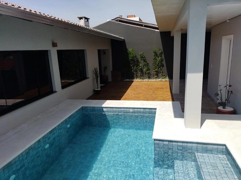 Vendo casa no centro de Passo de Torres/SC: 2ª foto da galeria de imagens do imóvel