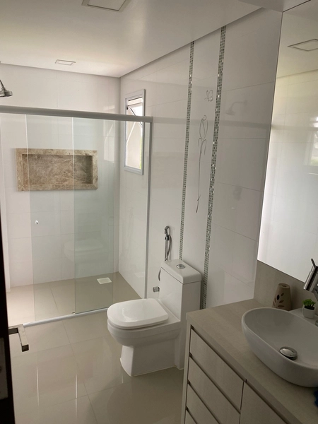 Vendo casa no centro de Passo de Torres/SC: 4ª foto da galeria de imagens do imóvel