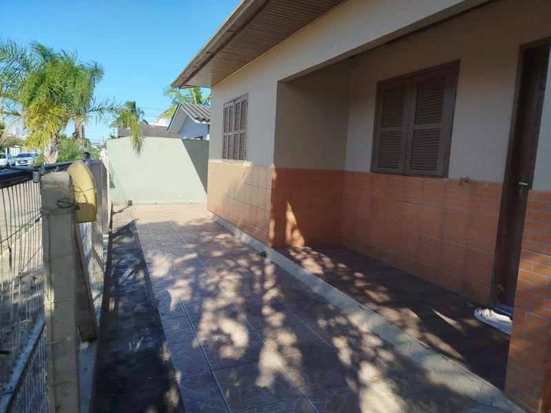 Vendo casa em Torres/RS: 3ª foto da galeria de imagens do imóvel