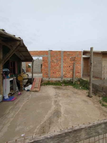 Vendo casa para terminar Passo de Torre/SC: 4ª foto da galeria de imagens do imóvel