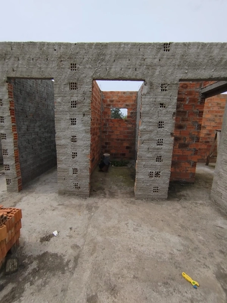 Vendo casa para terminar Passo de Torre/SC: 2ª foto da galeria de imagens do imóvel