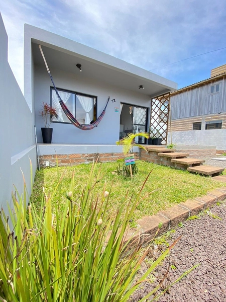 Casa à Venda Passo de Torres/SC: 2ª foto da galeria de imagens do imóvel