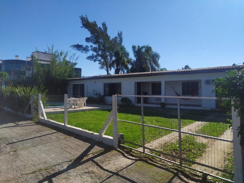 Casa em frente a Lagoa do Violão: 3ª foto da galeria de imagens do imóvel