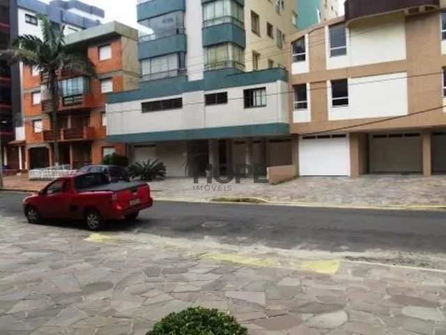 Junto a praça Flavio Boianoviski e a 01 quadra do Mar!: 4ª foto da galeria de imagens do imóvel