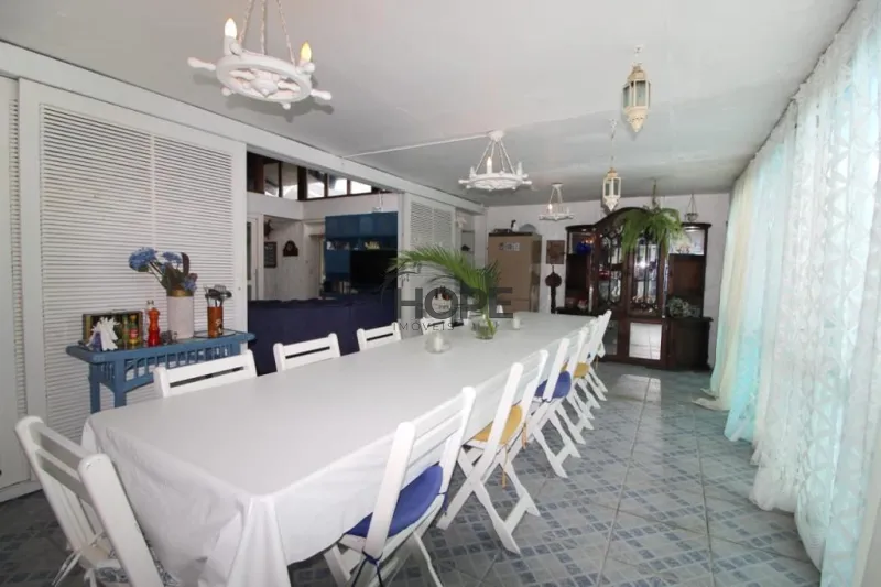 LINDA CASA COMPOSTA POR 4 QUARTOS E COM JARDIM DE INVERNO EM XANGRI-LÁ: 3ª foto da galeria de imagens do imóvel