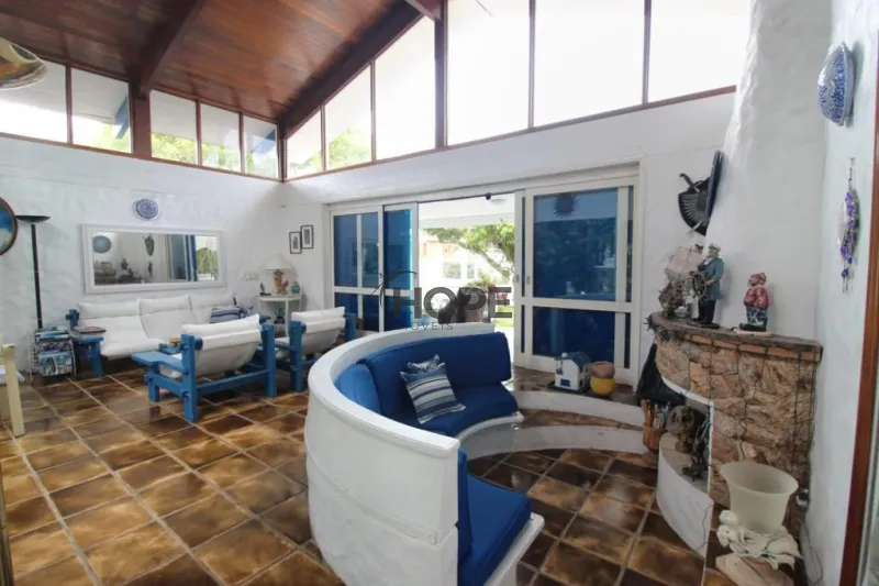 LINDA CASA COMPOSTA POR 4 QUARTOS E COM JARDIM DE INVERNO EM XANGRI-LÁ: 11ª foto da galeria de imagens do imóvel