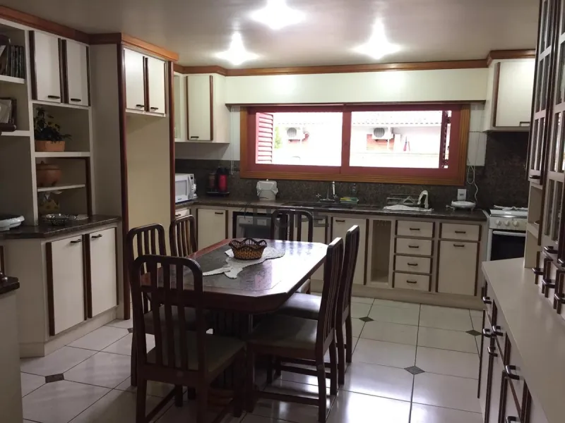 LINDA CASA COMPOSTA POR 5 DORMITÓRIOS NO BAIRRO GIRASSOL EM CAPÃO!: 18ª foto da galeria de imagens do imóvel