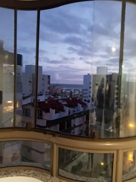 IMÓVEL ÚNICO, COM VISTA MAR!