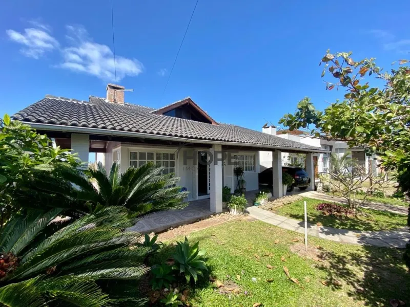LINDA CASA COM VISTA PARA O MAR EM CAPÃO DA CANOA!: 1ª foto da galeria de imagens do imóvel