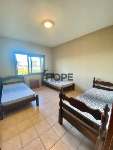 CASA À 2 QUADRAS DO MAR EM CAPÃO DA CANOA!: 13ª foto da galeria de imagens do imóvel