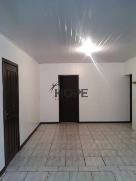 Casa composta por 3 dormitórios!!: 2ª foto da galeria de imagens do imóvel