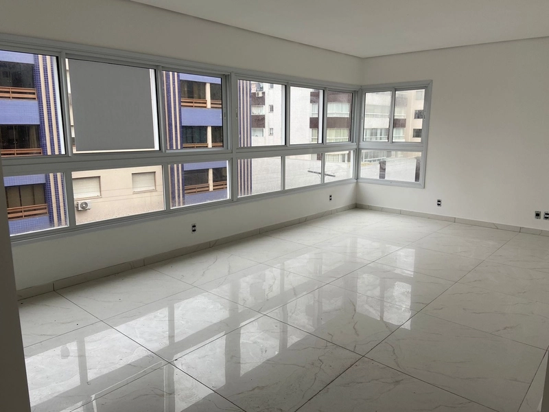 Apartamento no centro de Capão da canoa - RS: 1ª foto da galeria de imagens do imóvel