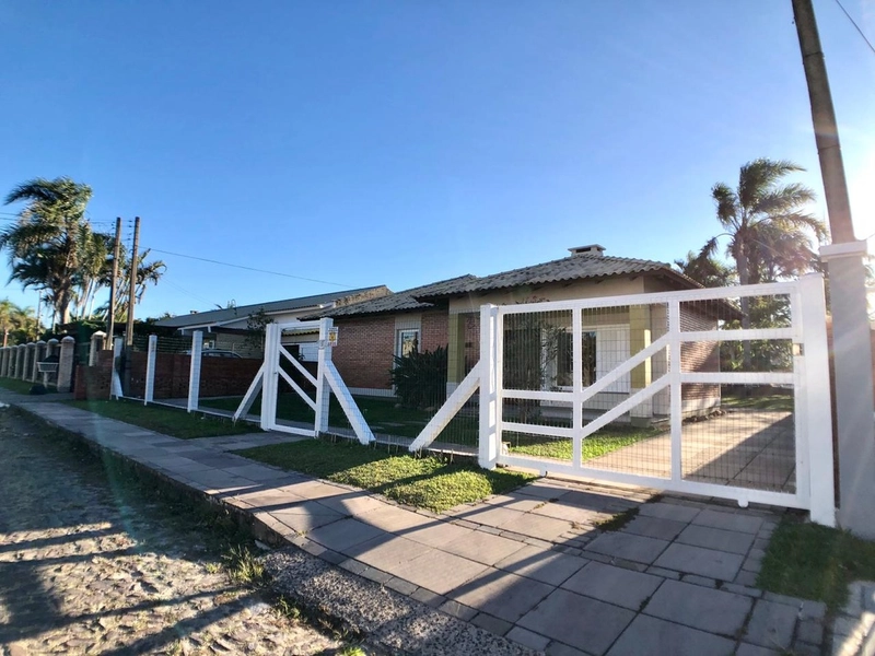 Linda casa 3 dormitórios de alto padrao em Atlantida: 29ª foto da galeria de imagens do imóvel