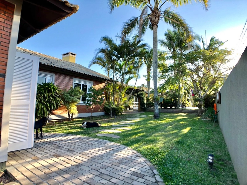 Linda casa 3 dormitórios de alto padrao em Atlantida: 12ª foto da galeria de imagens do imóvel