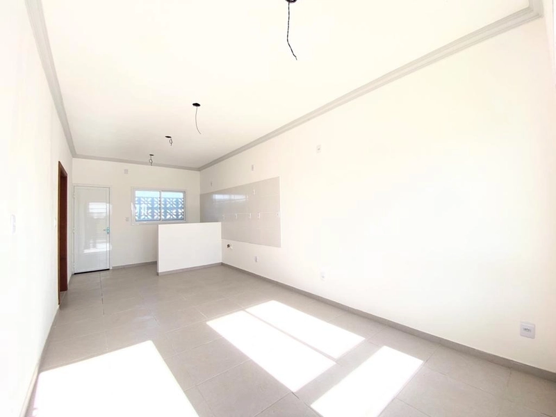 CASA EM CAPÃO DA CANOA COM VISTA PARA O MAR!: 3ª foto da galeria de imagens do imóvel
