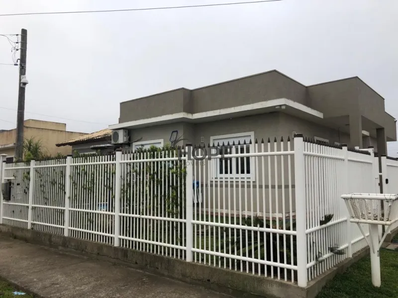 Casa mobiliada, decorada e com sistema de automação completo em Capão: 1ª foto da galeria de imagens do imóvel