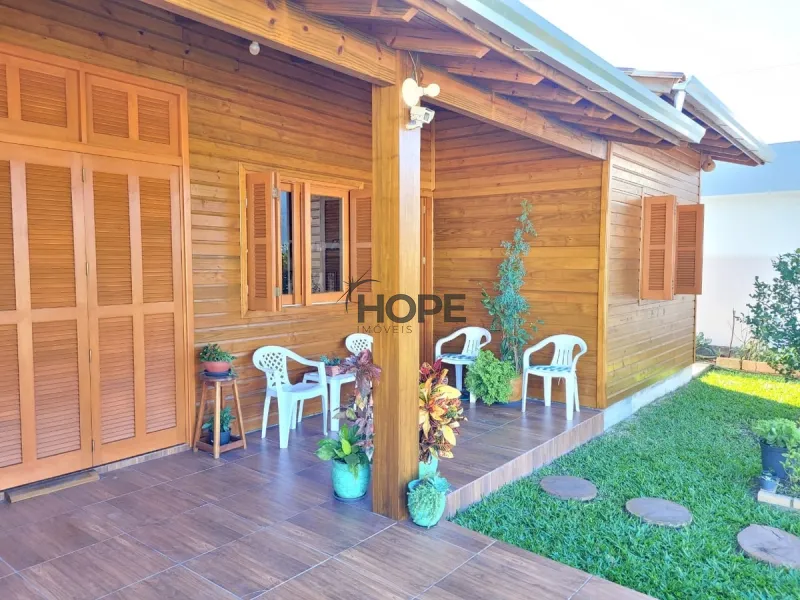 Casa a venda em Capão Novo: 1ª foto da galeria de imagens do imóvel