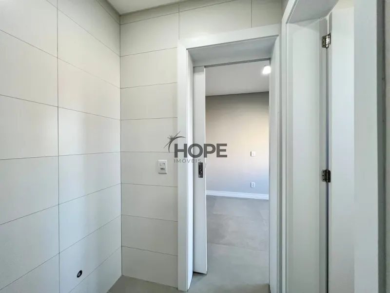 CASA COMPOSTA POR 3 SUÍTES NO BAIRRO PLANEJADO SANTORINI!: 12ª foto da galeria de imagens do imóvel