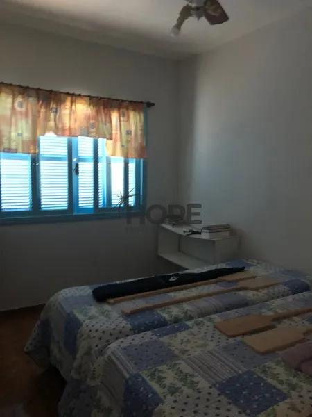 Casa a Venda com piscina: 10ª foto da galeria de imagens do imóvel