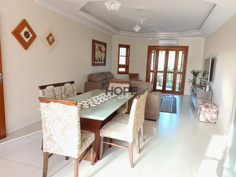 Casa com dois dormitórios e piscina em bairro de Capão da Canoa: 6ª foto da galeria de imagens do imóvel