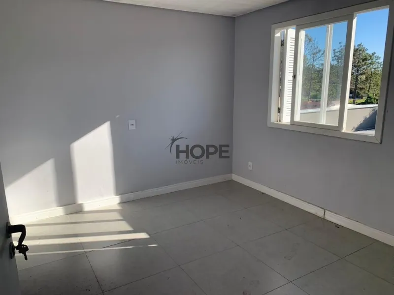 Casa com quatro dormitórios em bairro de Capão da Canoa: 8ª foto da galeria de imagens do imóvel