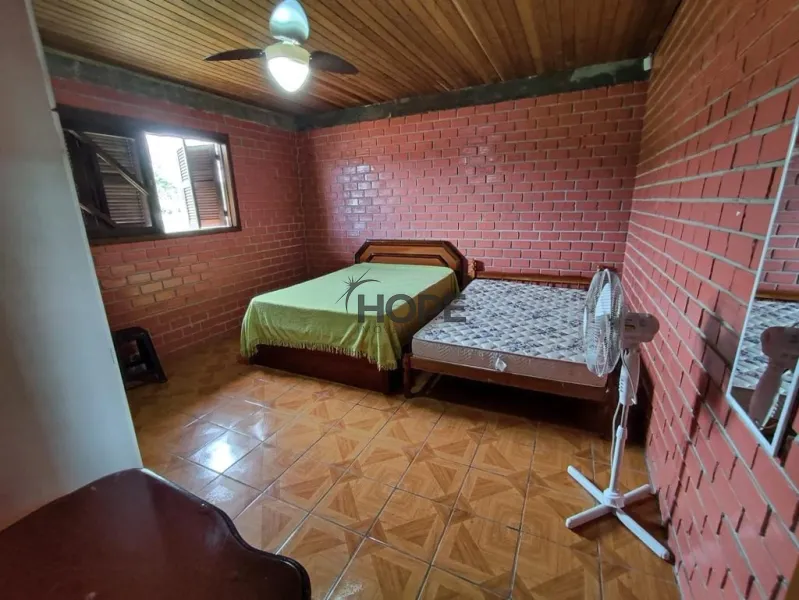 Sobrado com dois dormitórios em bairro de Capão da Canoa: 15ª foto da galeria de imagens do imóvel